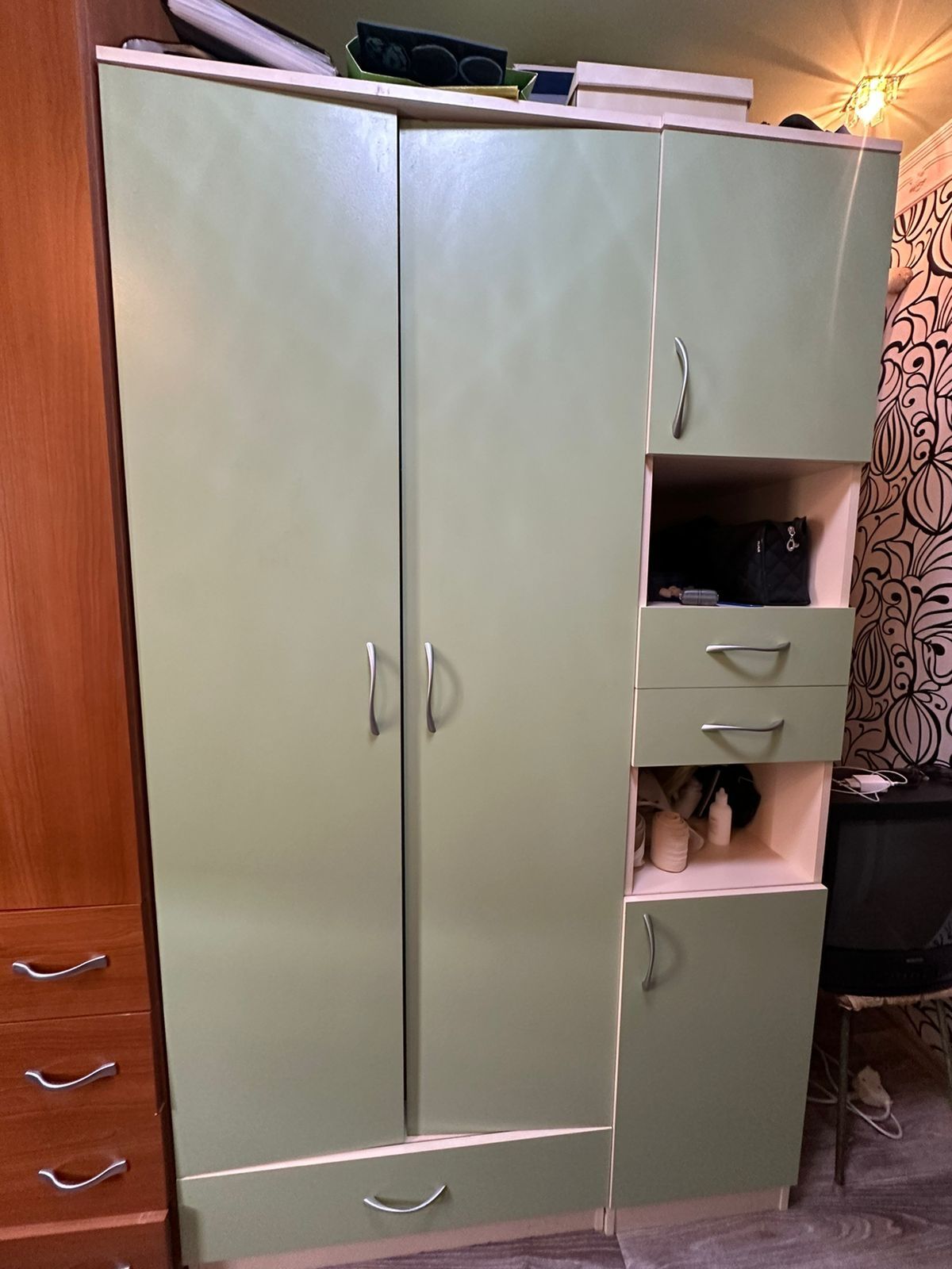 Шкаф серый б/у..