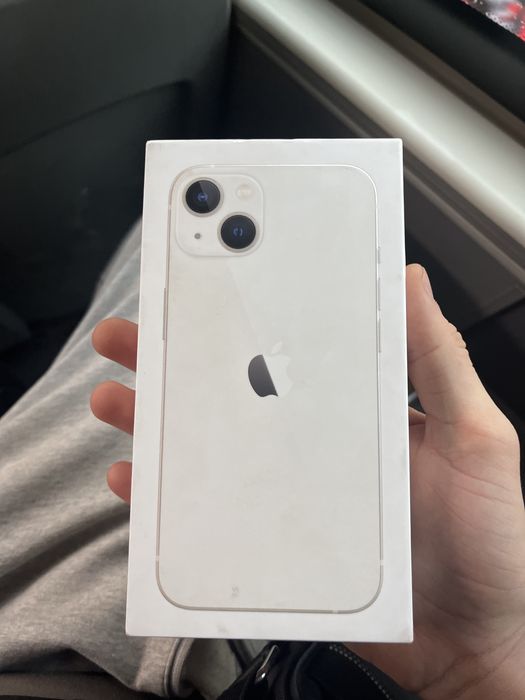 Продам айфон 13