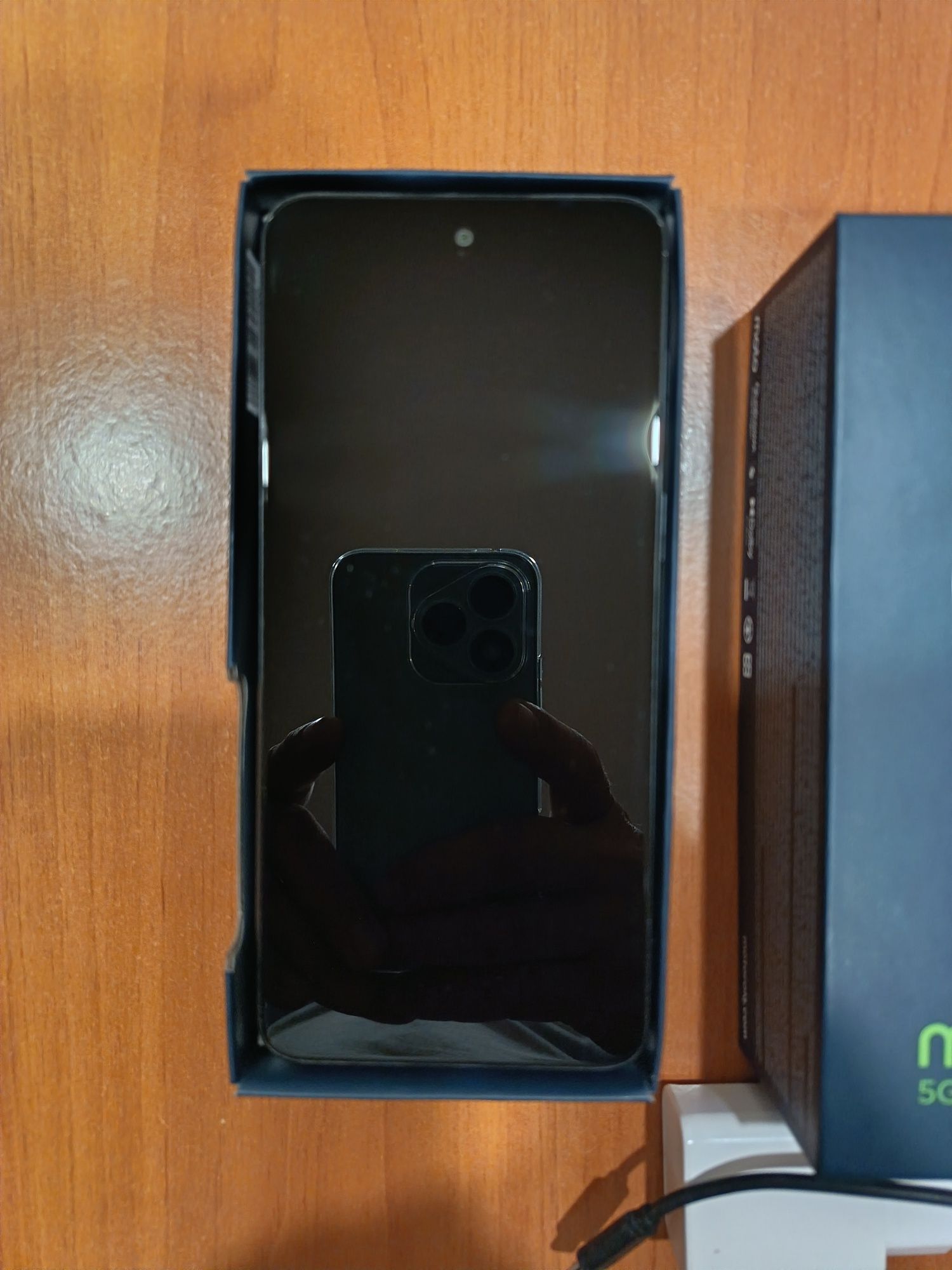 Телефон  Mtorola G53