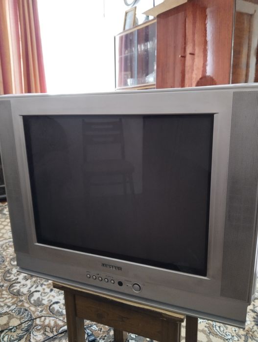 Продам телевизор Самсунг 51 диагональ