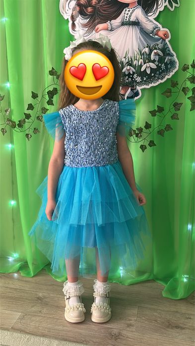 Продам платье на девочку