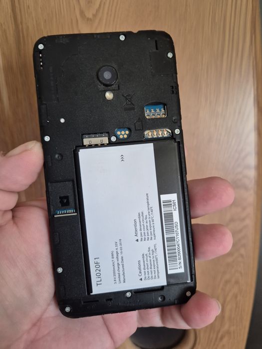 Vând Vodafone 500 TCL Alcatel