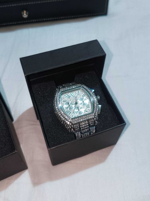 Промоционални цени! Слънчеви очила,кутия за часовници и часовник/ци