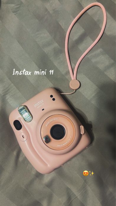 Продаю  Instax mini 11 в отличном состоянии