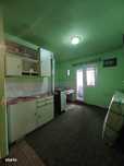 Apartament 2 camere, decomandat, spatios, zona linistita, terasa mare