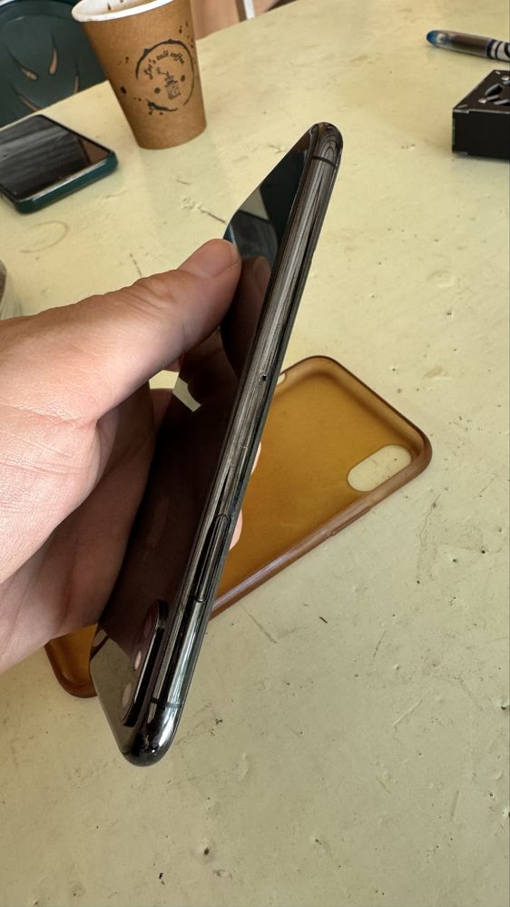 iPhone X 64GB, 80% Battery, Като Нов