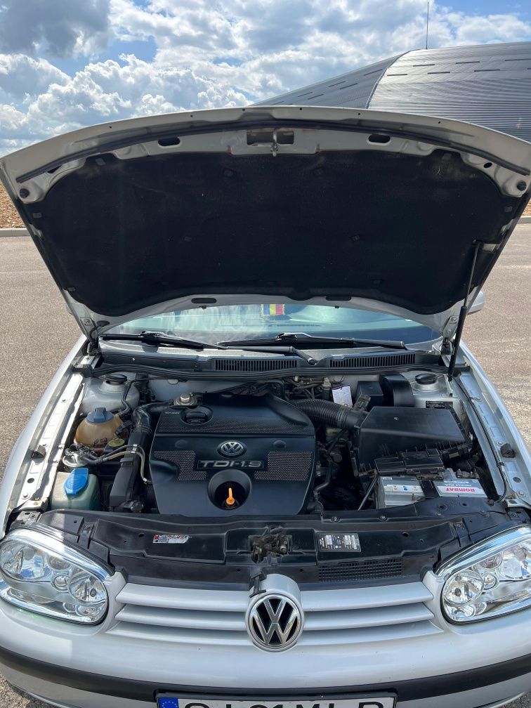 Volkswagen Golf exemplar