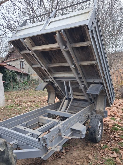 Vand tractor si remorca