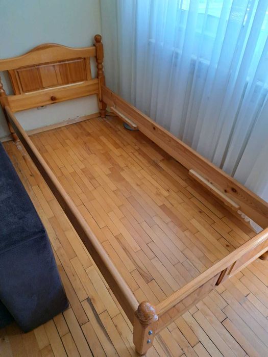 Легло с дървена рамка, подматрачна рамка, двустранен матрак