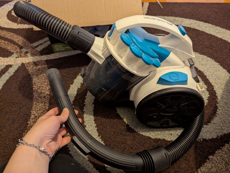 Aspirator Homelectro MVC-4121 WB