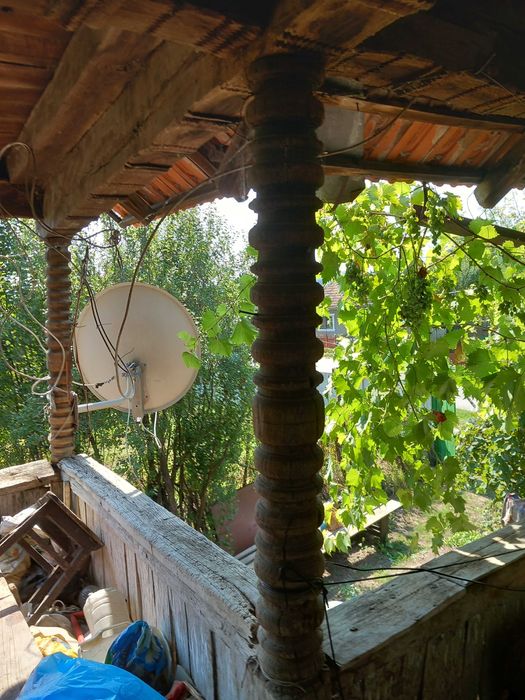 Vand casa din lèmn cu etaj