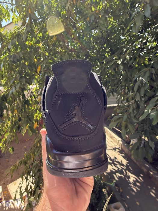 Jordan 4 Black Cat, marimea 39, 43, 44, citeste descrierea