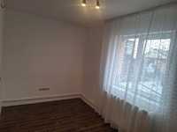 Apartament/Avrig Bl B2,Et 2~Zona Sticla,intrare cu interfon !