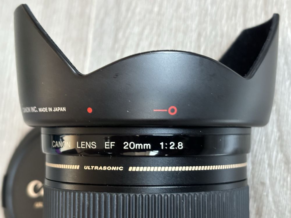 Canon 20mm 2.8 USM excelent***