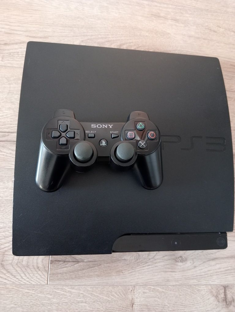 Consolă PlayStation 3 originala + 3 jocuri