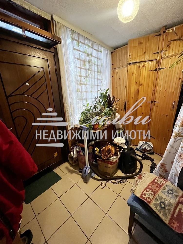 Продава се Етаж от къща в Шумен, Център - 75 кв.м за 1496 €/кв.м - Снимка #6