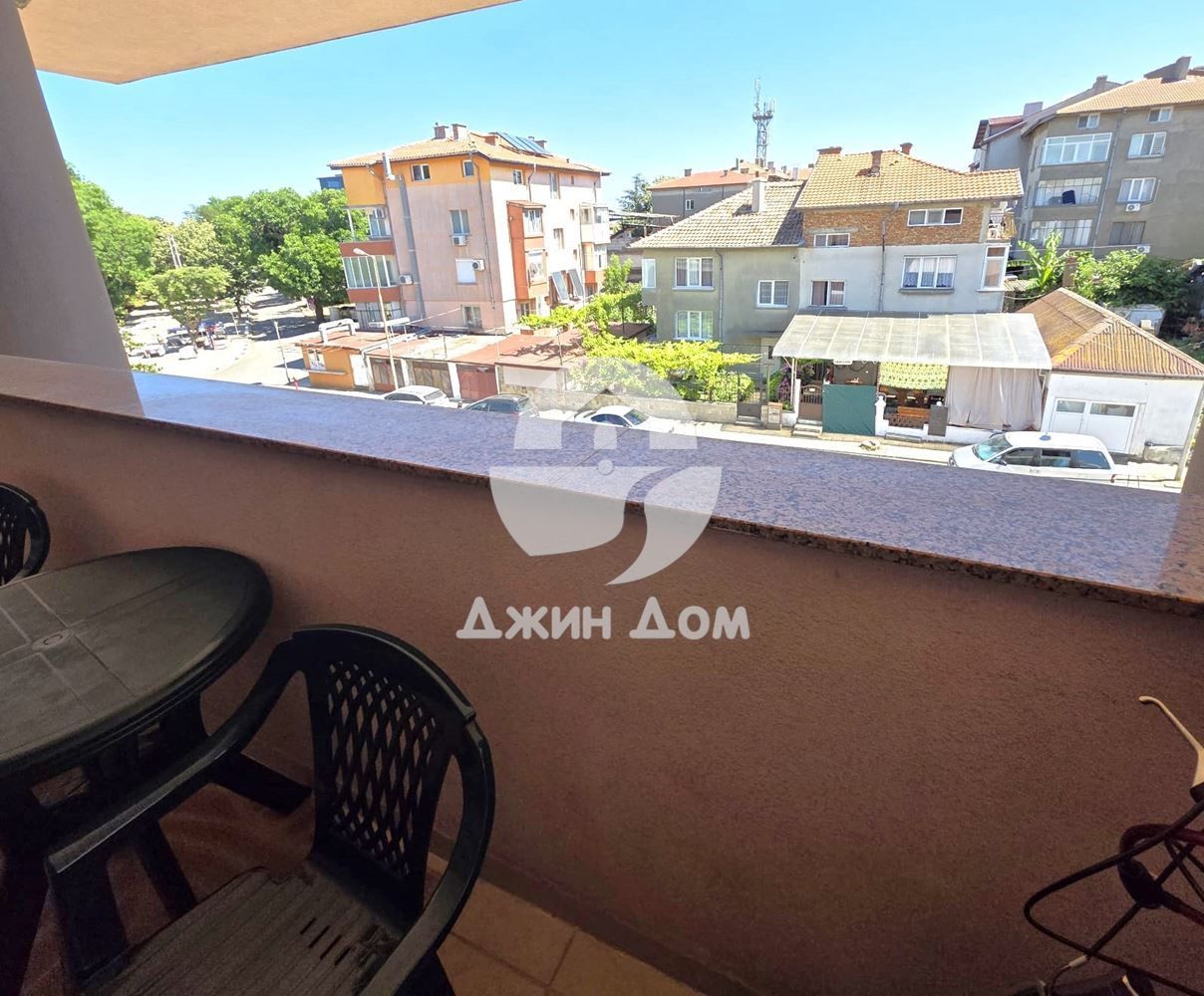Двустаен апартамент на ПЪРВА ЛИНИЯ в к-с „Врис“, гр. Царево