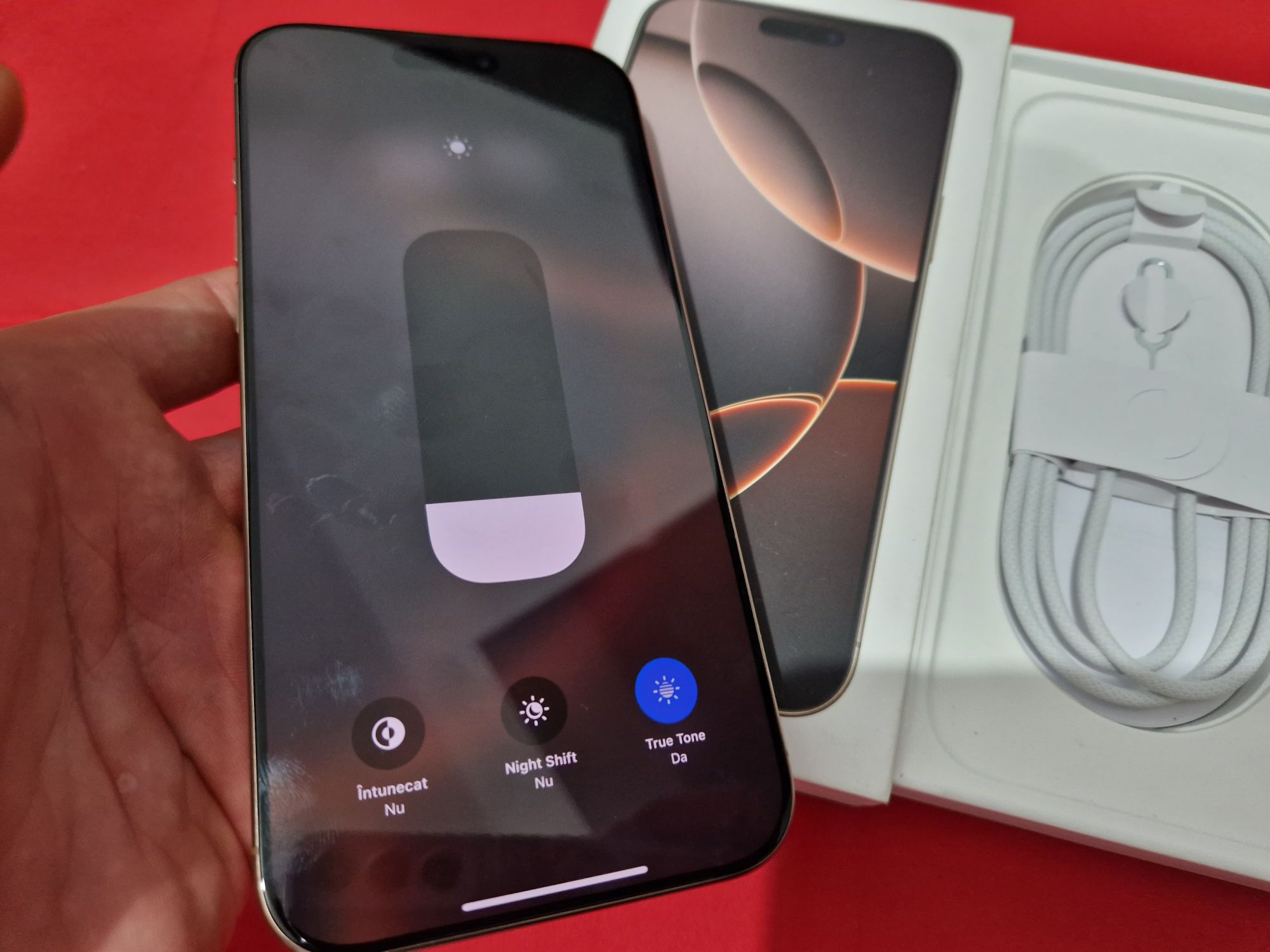-Iphone 16Pro Max, Desert-Titanium, 256Gb, 8Ram, bat: 100%, 108 ciclur