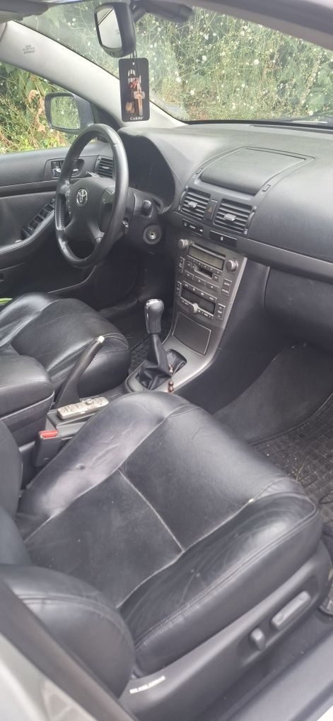 Toyota Avensis T25 D4D 116