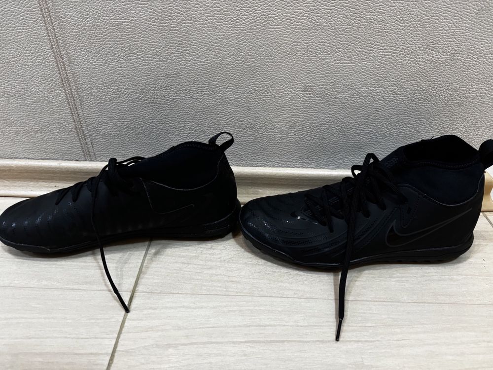 Маратонки-Стоножки Nike Phantom Luna 2; 40 номер