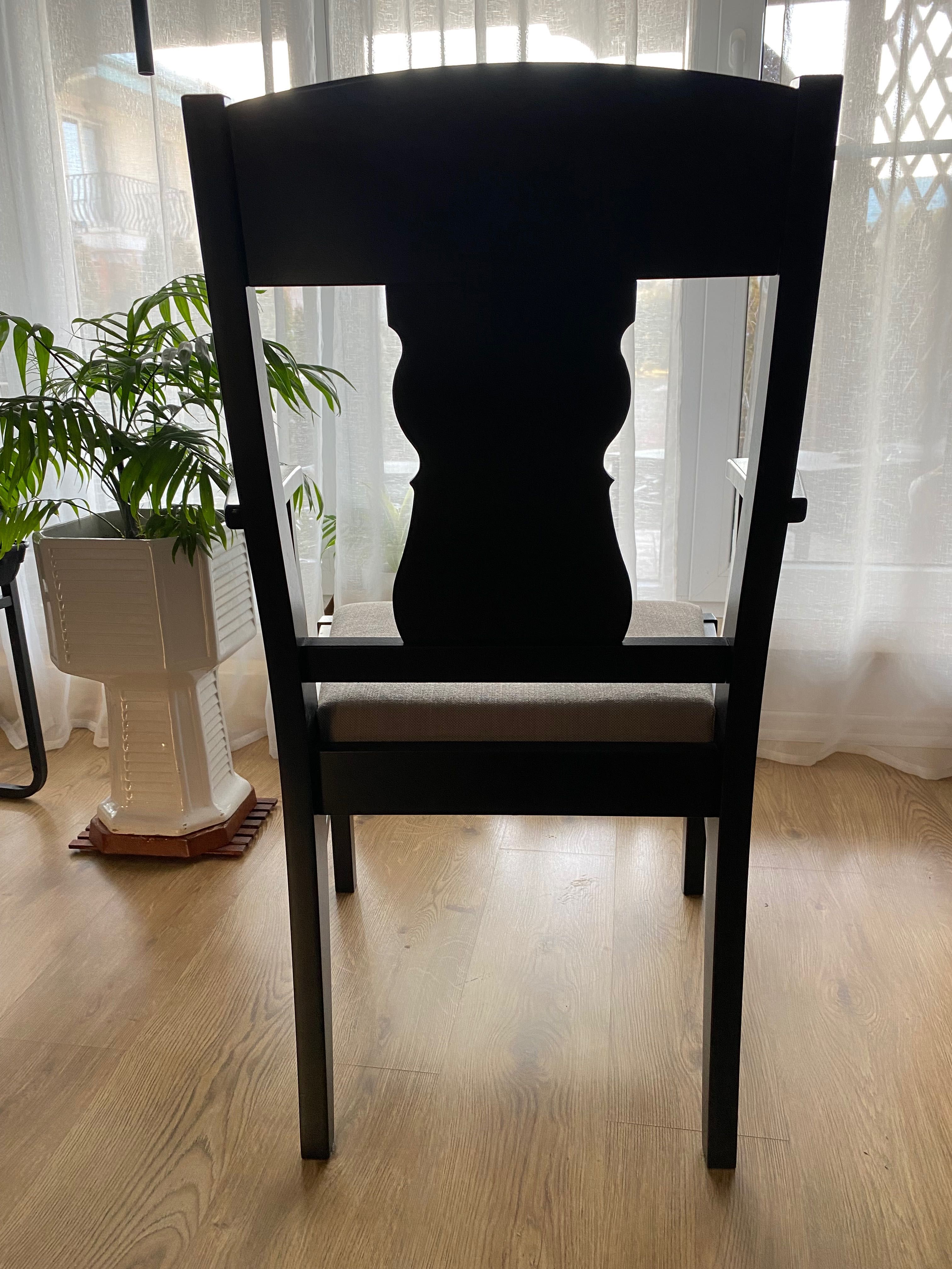 4 scaune cu brate IKEA din familia Ingatorp
