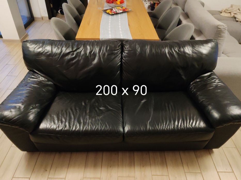 Două canapele din piele