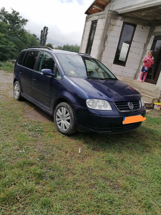 Vând Wvolkswagen touran