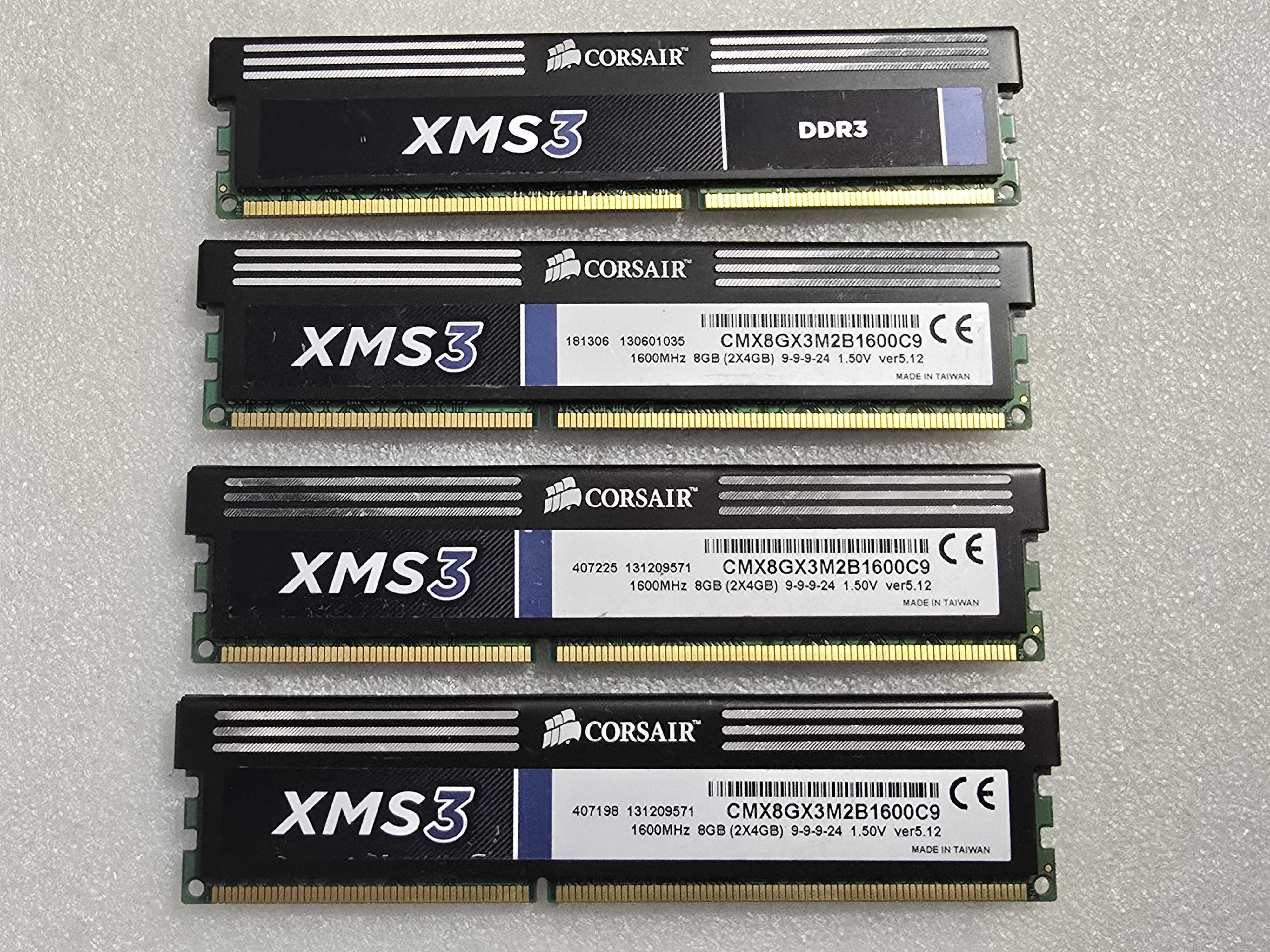 Kit memorie RAM desktop Corsair 8GB (2x4GB) DDR3 1600 MHz