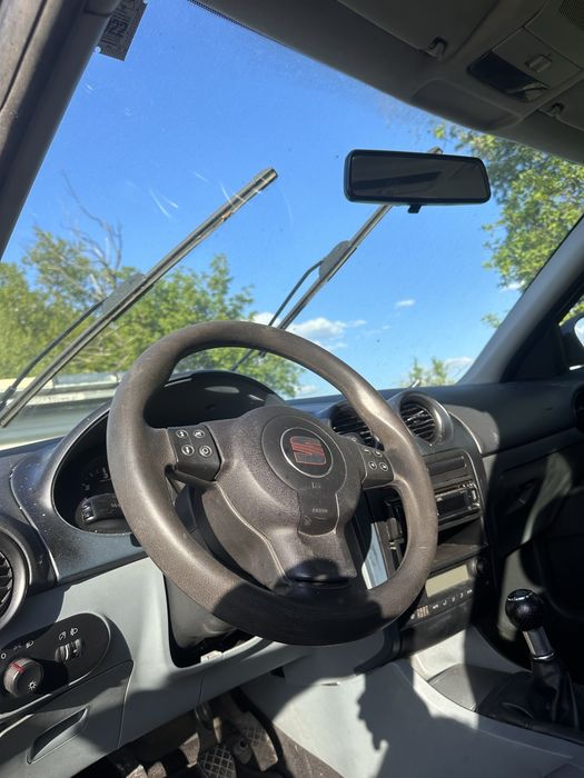 Dezmembrez seat cordoba