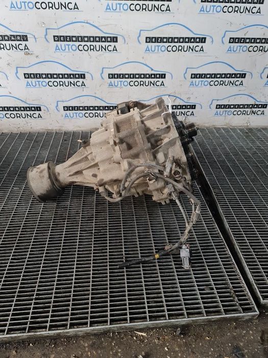 Cutie de Tranfer Grup Fata Nissan Navara D22 2.5 Diesel 1998 - 2004 133CP Manuala 5 ...