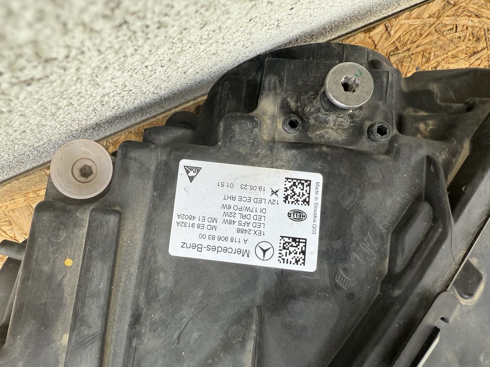 Far stanga Mercedes CLA W118 LED High Performance Original Europa