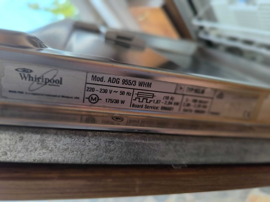 Съдомиялна за вграждане Whirlpool 60/60/85