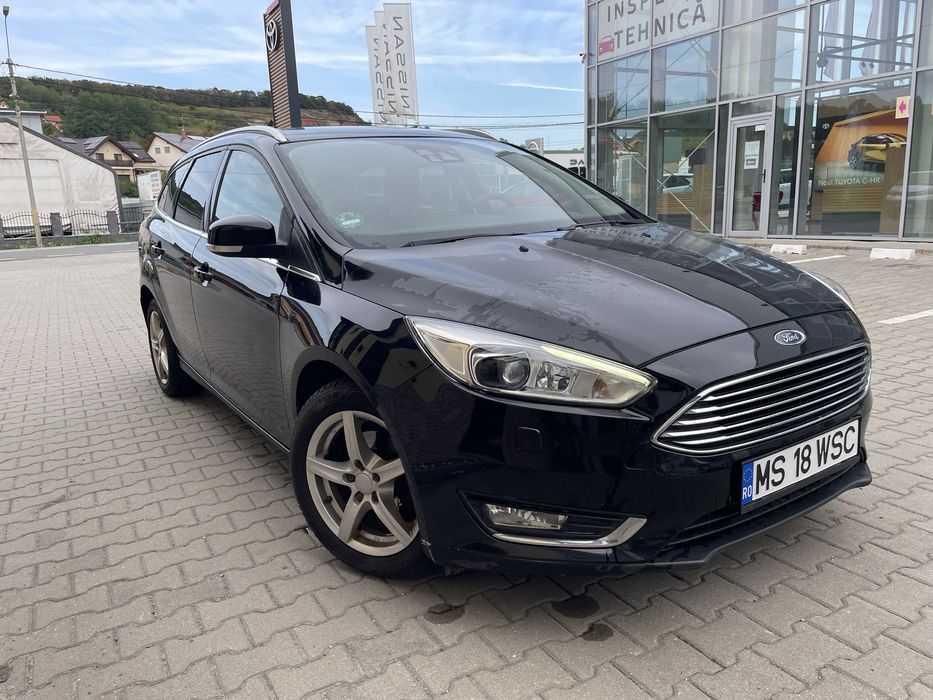 Ford Focus TITANIUM-1.5Dtci 120cp-Climatronic-Bi Xenon-Navigatie !