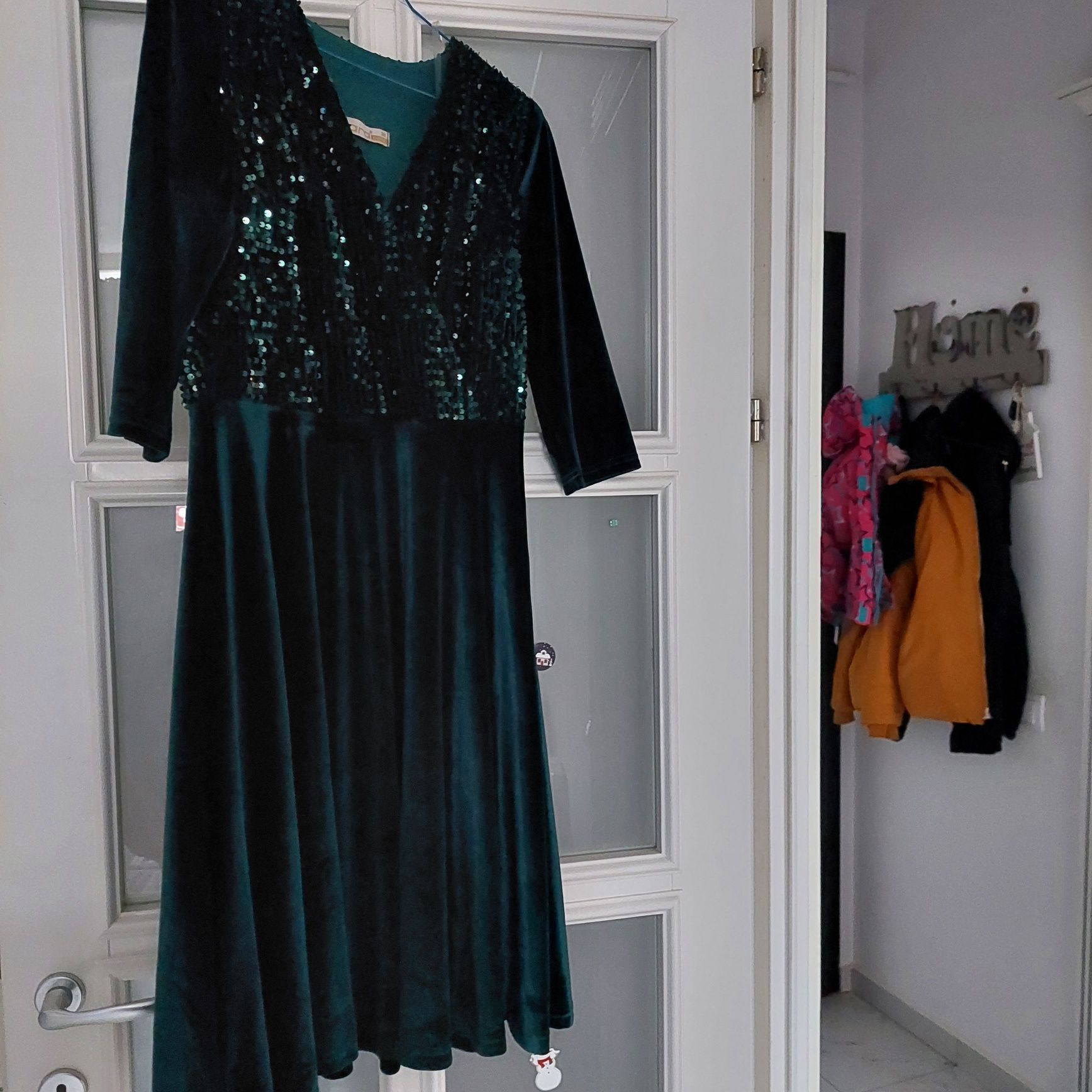 Rochie verde catifea