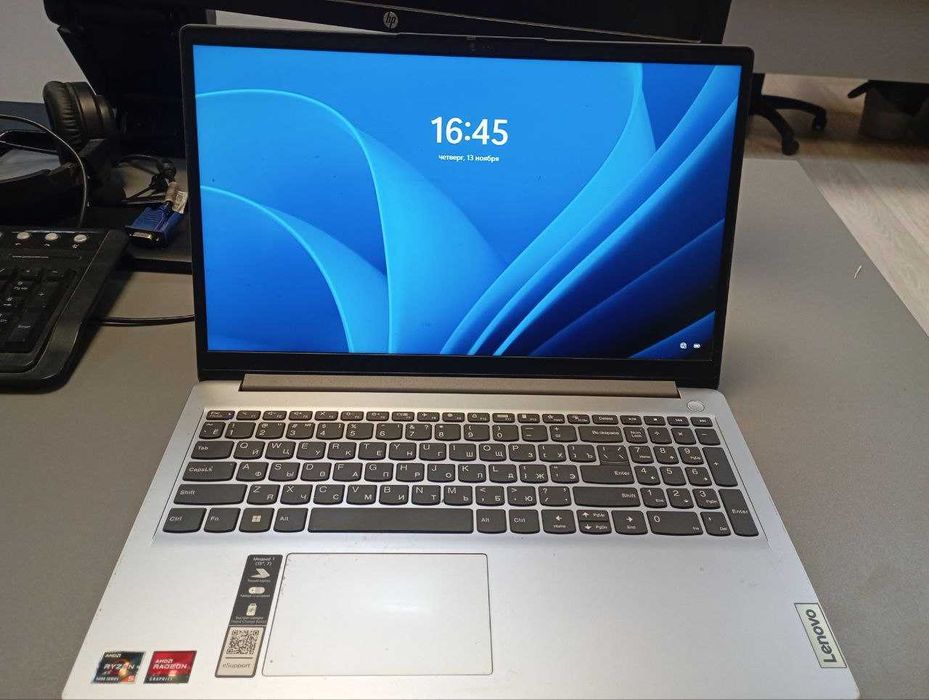 Продам ноутбук Lenovo IdeaPad 3