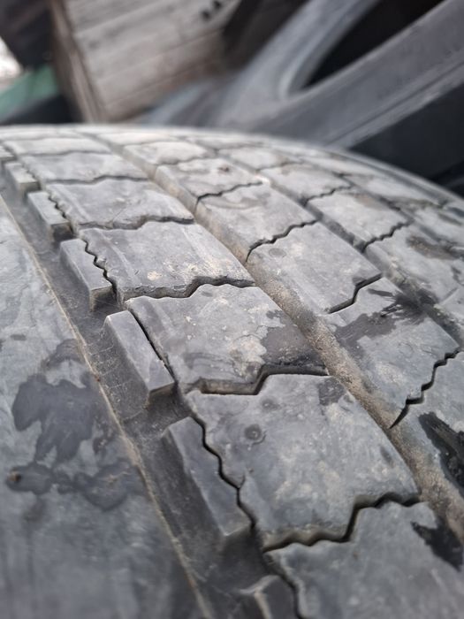 Vand 2 anvelope 385 55 22.5 hankook direcție bune