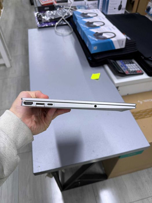 Продается ноутбук HP Pavilion Aero {R7-5825U/16Gb/512Gb/13,3" WUXGA}