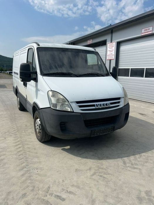 DEZMEMBREZ Piese Auto IVECO Daily Motor 2.3 Diesel Euro 4 Cutie de viteze Manuala 5 + 1 Trepte Punte Cardan Volan Stanga Plansa de Bord USA culisanta Spate