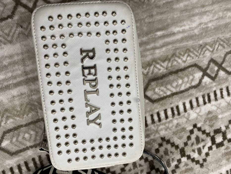 Дамска бяла чанта