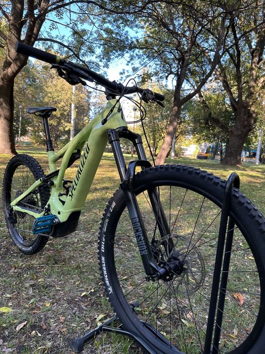 Продавам електрически велосипед Specialized Turbo Levo L 700wh