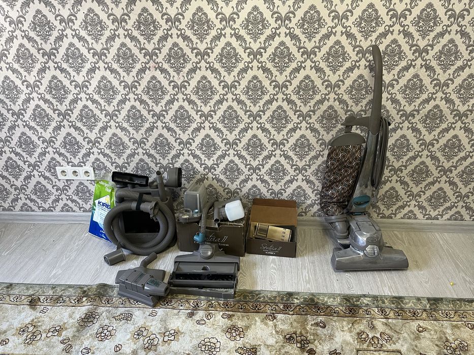 Продам пылесос кирби все насадки есть