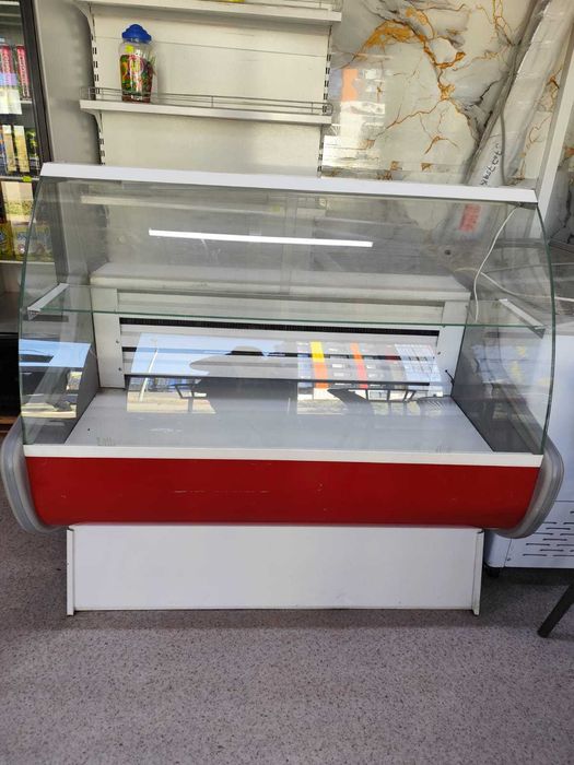 Витринный холодильник