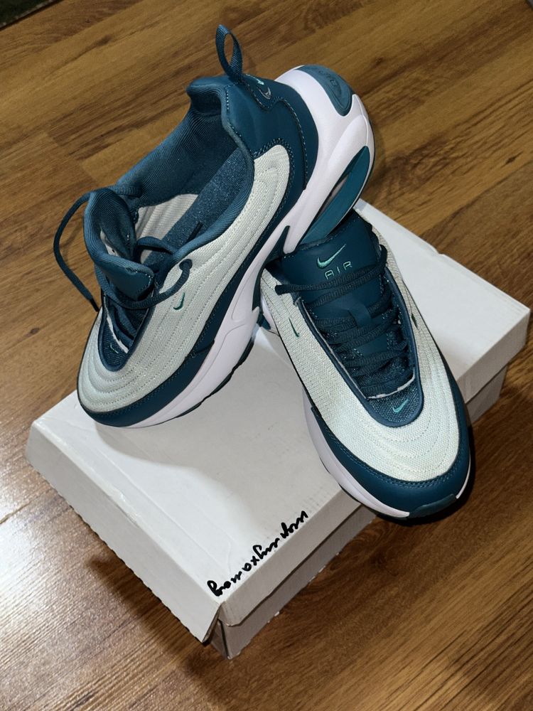 Кроссовка nike 42 размера