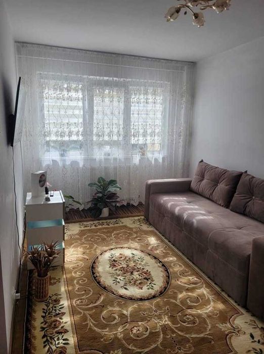 Apartament 2 camere Semidecomandat ,Zona Gemeni