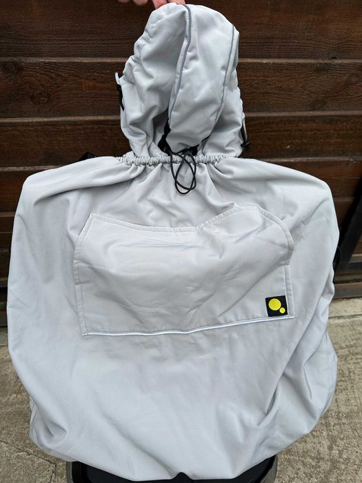 Protectie de iarna marsupiu Poarta-Ma! impermeabil rezistent la vant