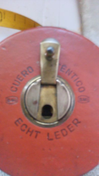 Ruleta vintange BMI 20 metri lucrata in piele si alama