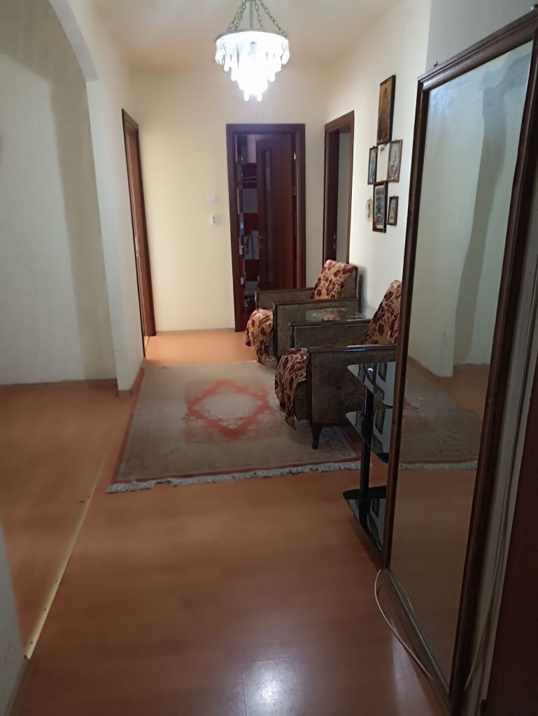 Apartament 3 camere