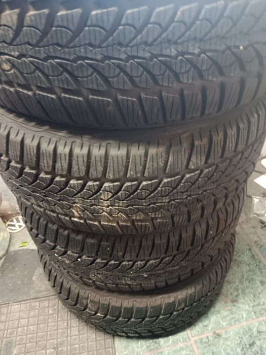 Cauciucuri  iarna  215 55 r 16
