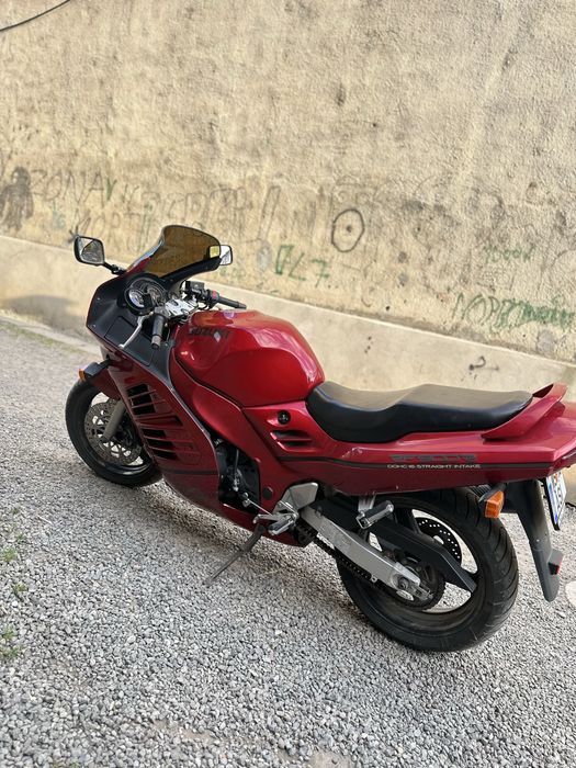 Motocicleta suzuki Rf 900f