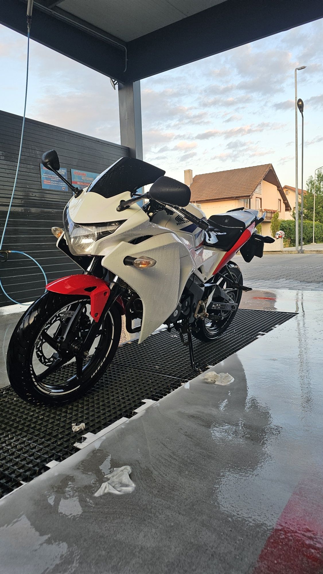 Honda cbr125 2015
